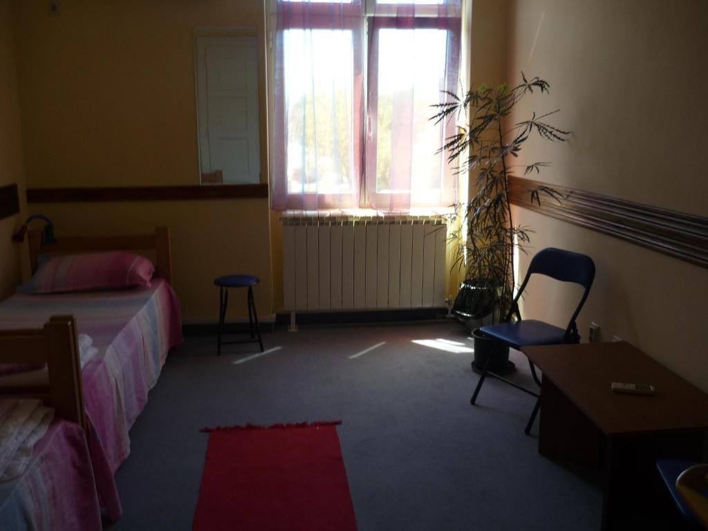 Hostel Parliament Belgrade Room photo